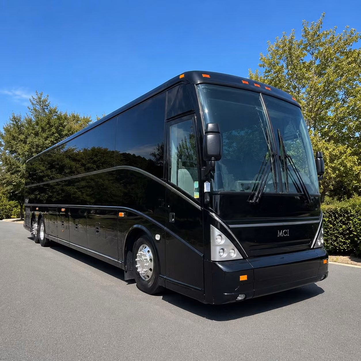fargo wedding shuttle bus rentals for your big day