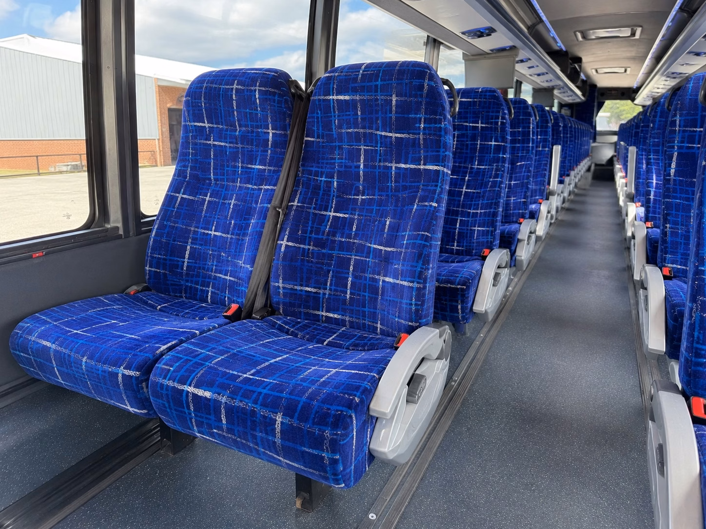 out of town guest shuttles to and from hector international airport in fargo