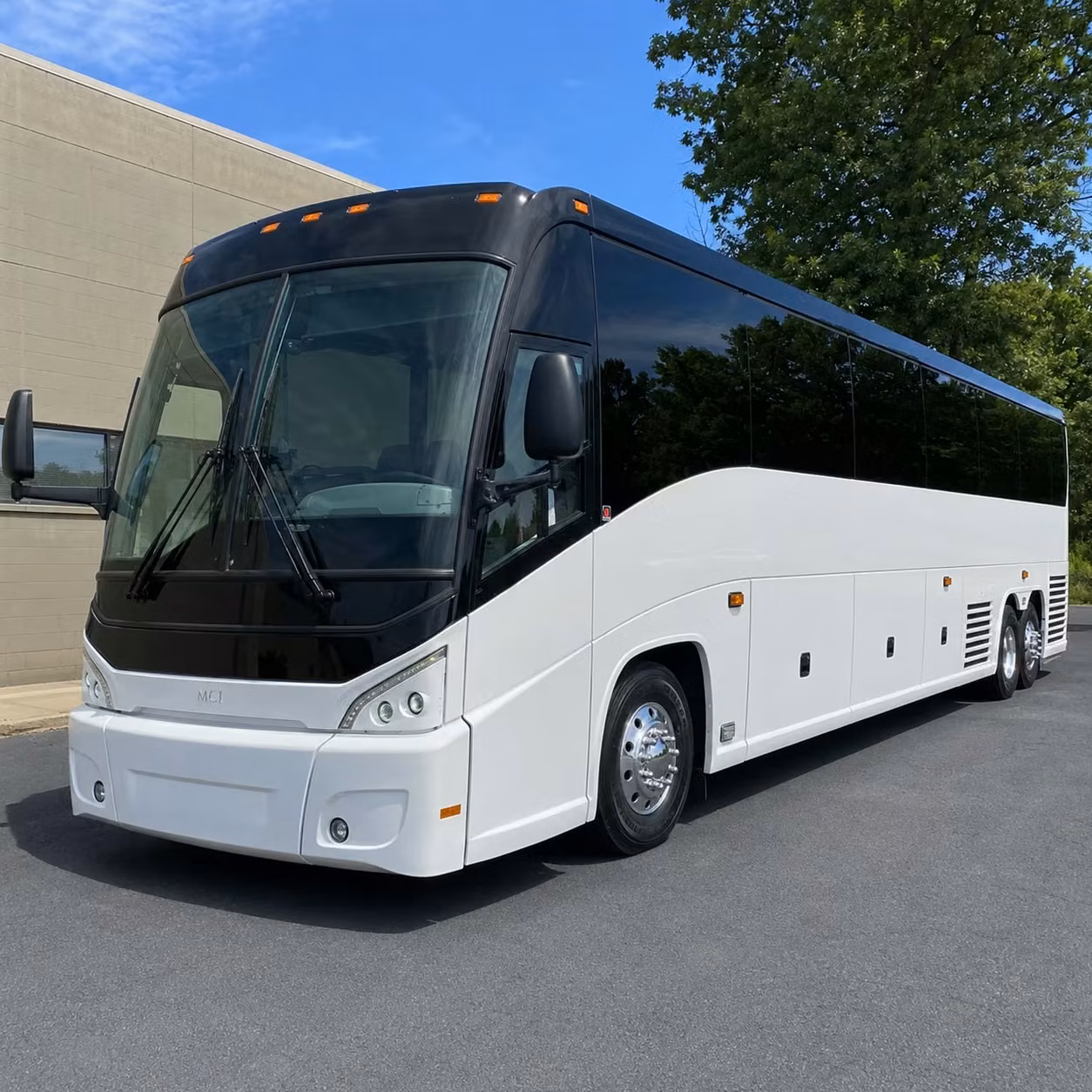 with so many groups traveling through fargo each year long distance bus rentals are in high demand